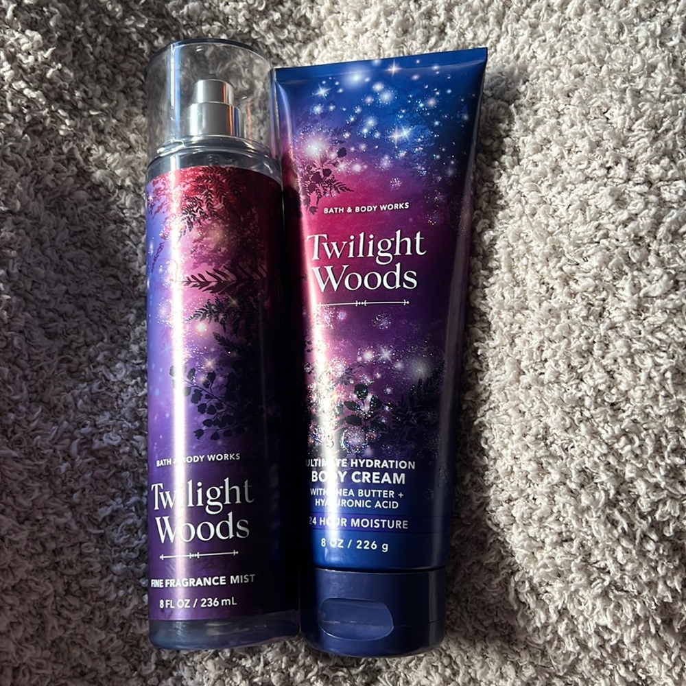 twighlight woods ultimate hydration body cream and fine fragrance mist